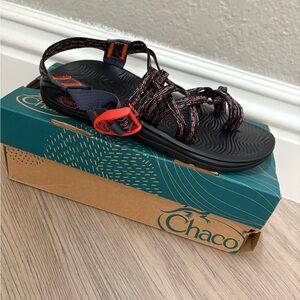 ✨ Brand new/never worn ✨ Chaco Zvolv X2 sandals